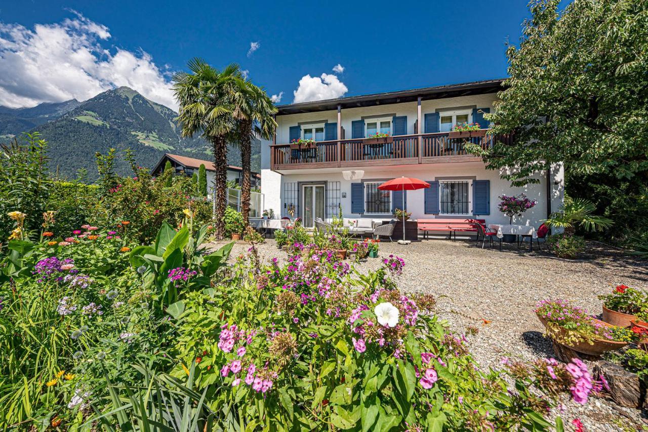 Villa Ladurner Dorf Tirol Exterior foto